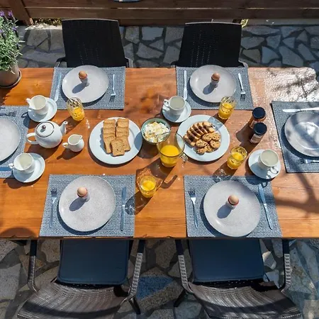 Star Jasmine House Acharavi Hébergement de vacances *