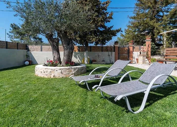 Star Jasmine House Acharavi Litheres